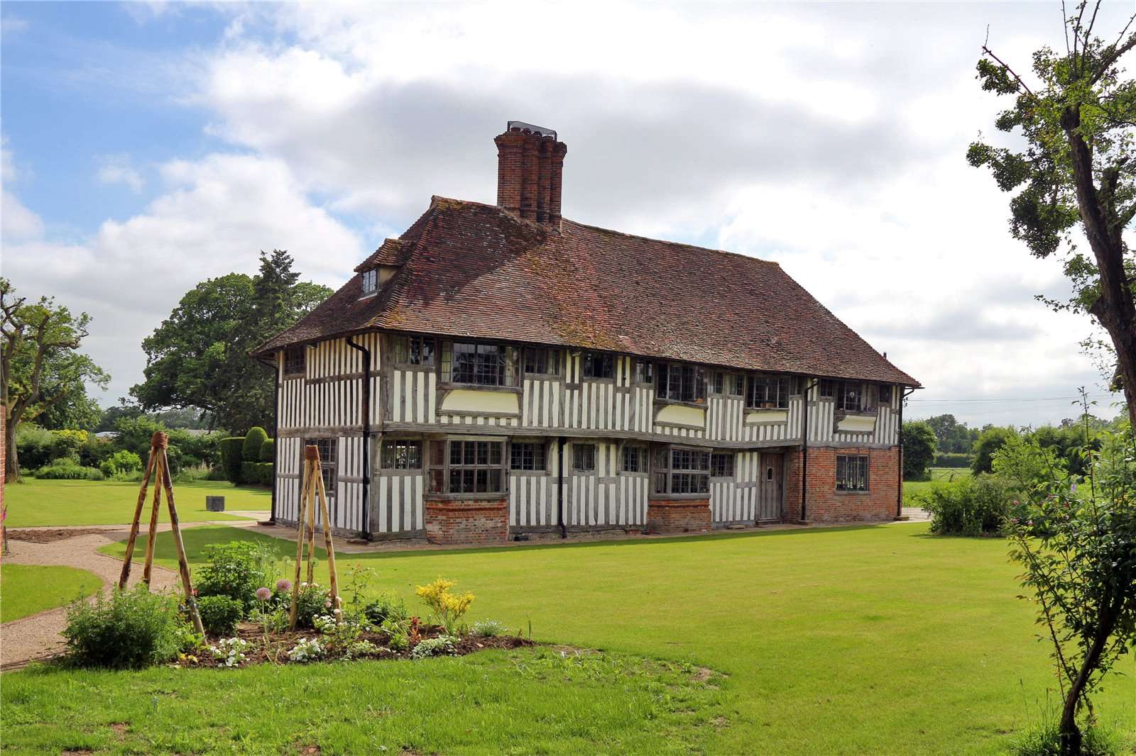 Savills Cot Lane Biddenden Ashford Kent Tn27 8jb
