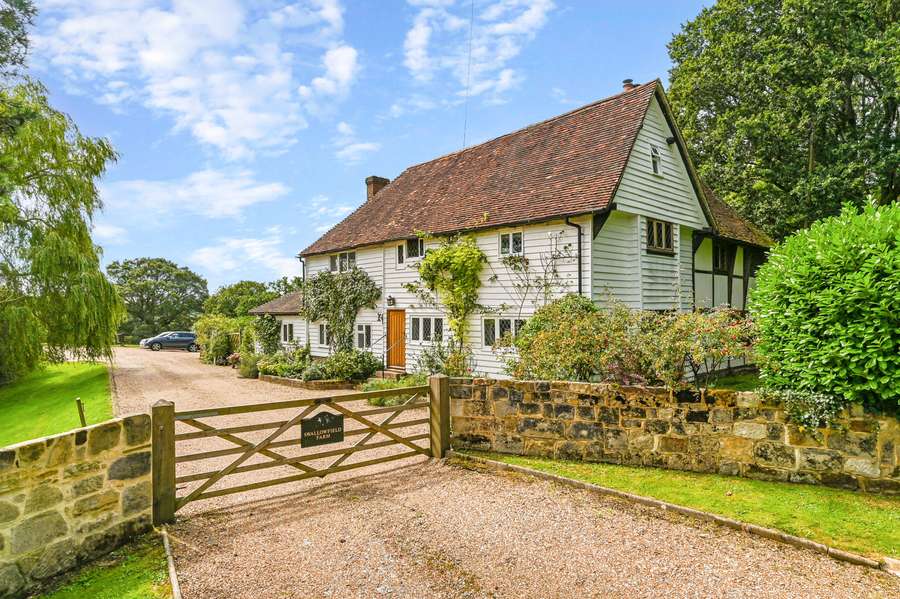 Brightling Road, Brightling, Robertsbridge, East Sussex, TN32 5HB