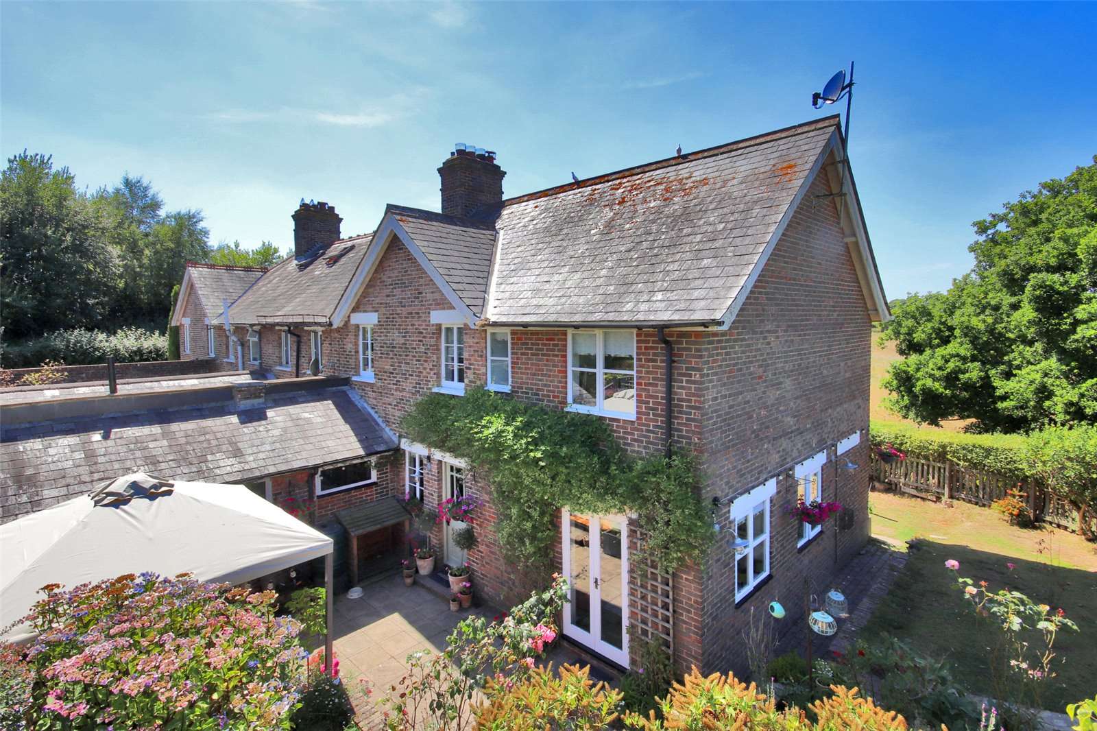 Stokes Cottages, Heathfield Road, Burwash Common, Etchingham, TN19 7LR