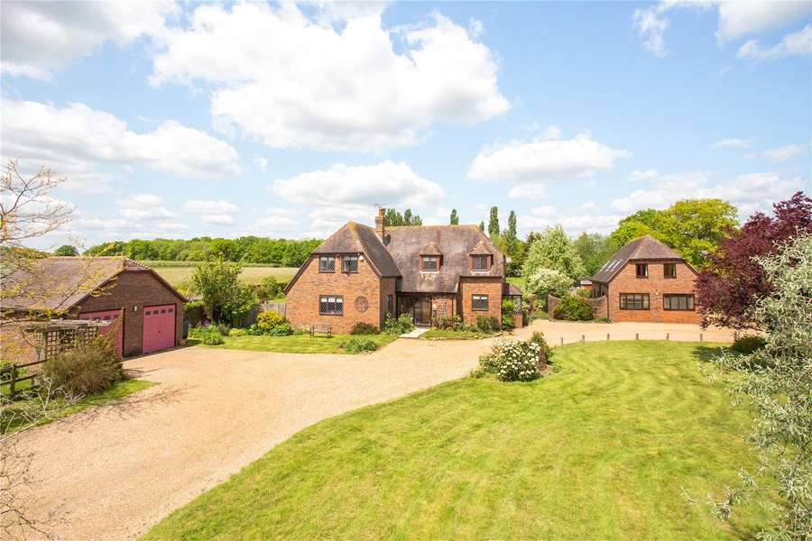 Pagehurst Road, Staplehurst, Tonbridge, Kent, TN12 0JB Property for