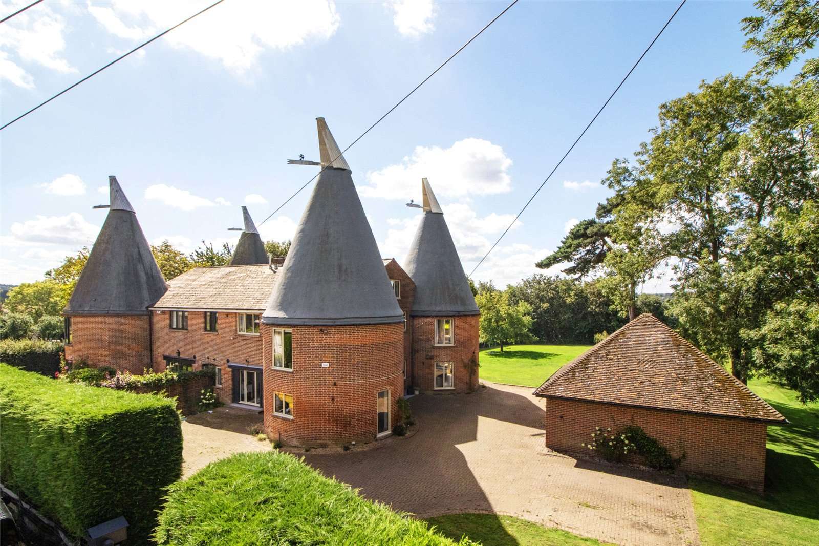 Sutton Road, Langley, Maidstone, Kent, ME17 3NQ Property for sale