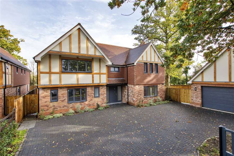 Claygate Road, Collier Street, Yalding, Maidstone, ME18 6FJ New homes