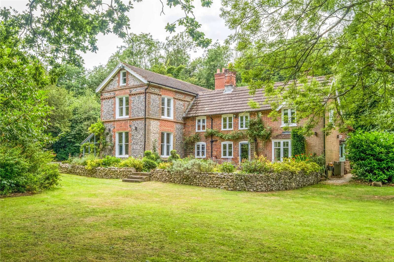 Broad Street Hill, Hucking, Maidstone, Kent, ME17 1QX