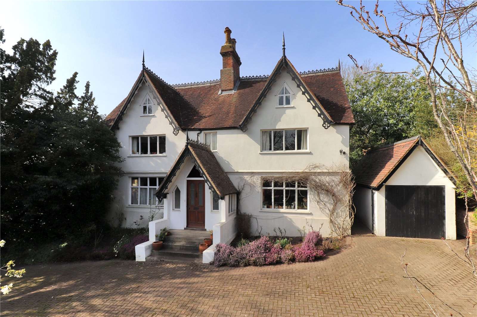 Savills Highgate Hill, Hawkhurst, Cranbrook, Kent, TN18 4LB