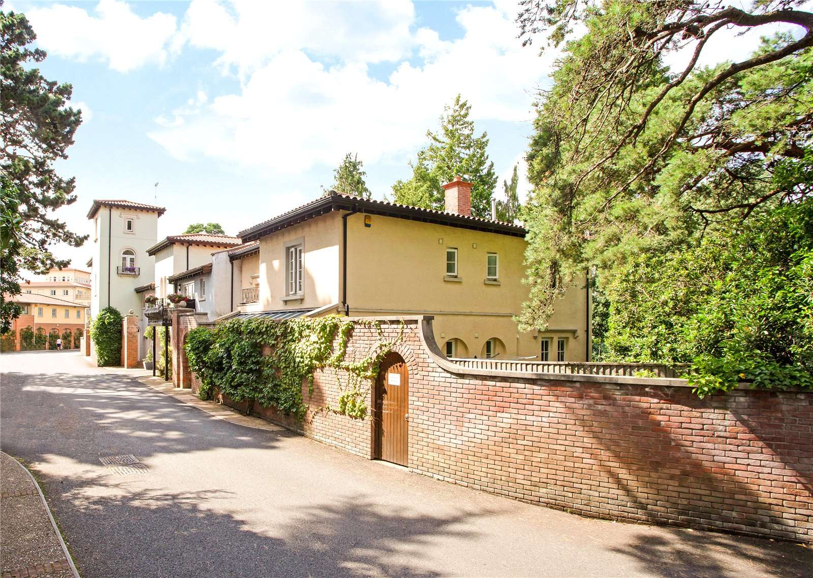 La Fontanella, 156 Canford Cliffs Road, Poole, Dorset, BH13 7EH