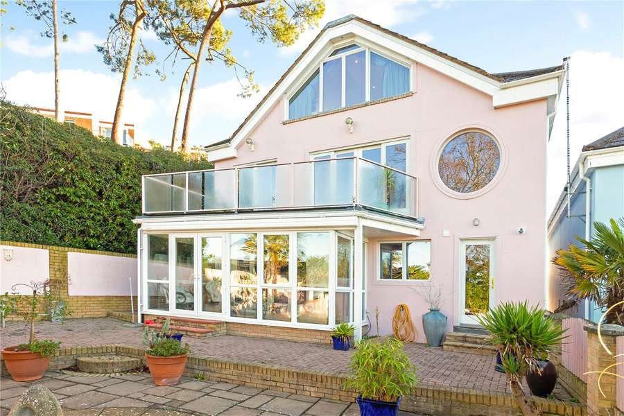 Brownsea View Avenue, Lilliput, Poole, Dorset, BH14 8LQ Eigentum zum