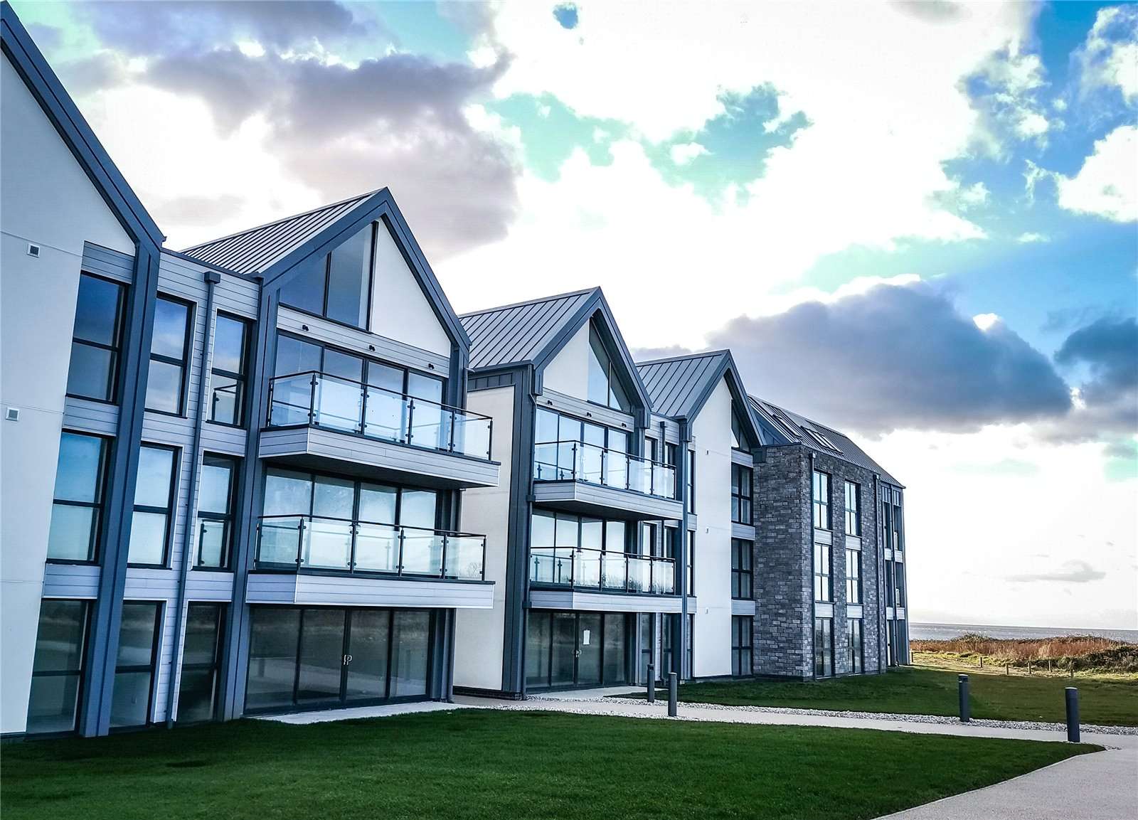Apartment 48, The 18th At The Links, Rest Bay, Porthcawl,