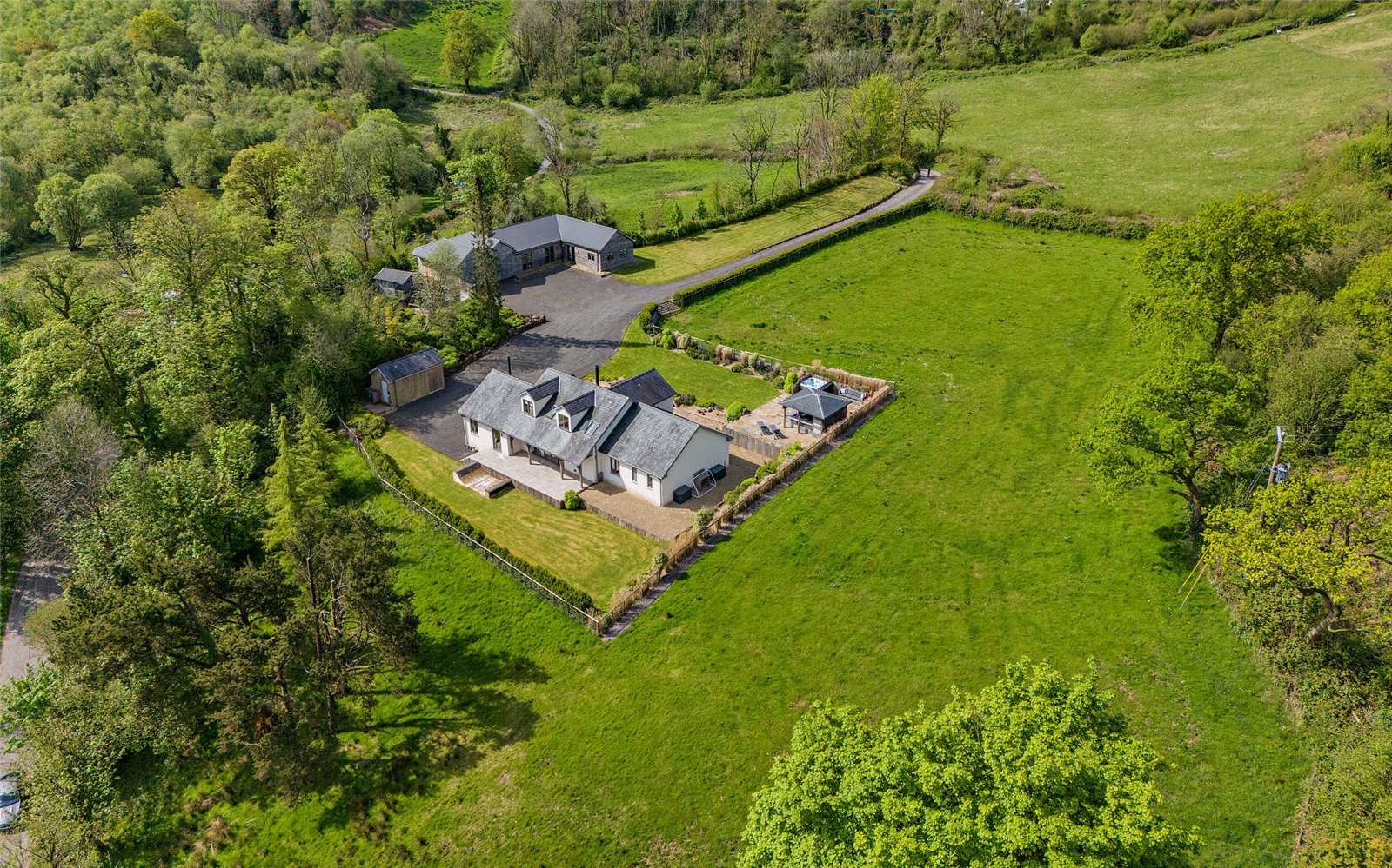 Captivating Country Retreat in Carmarthenshire 1