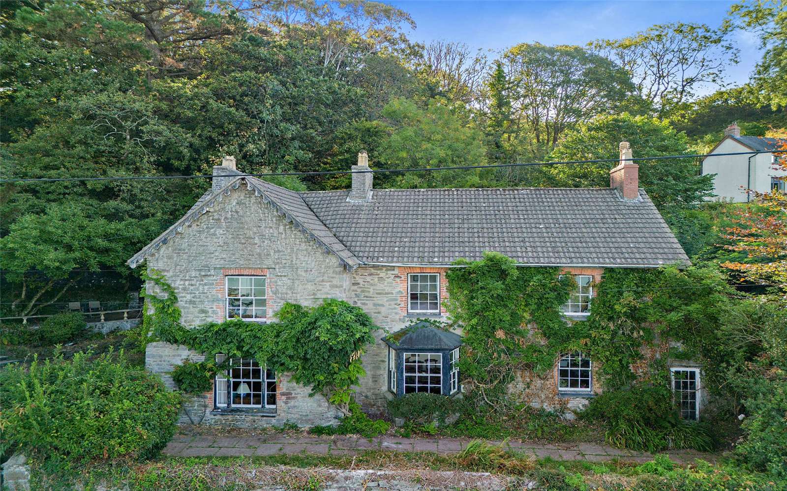 Ferryside, Carmarthenshire, SA17 5TU | Property for sale | Savills