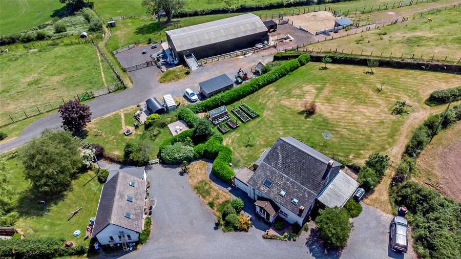 Llandyfaelog, Kidwelly, Carmarthenshire, SA17 5NY Property for sale