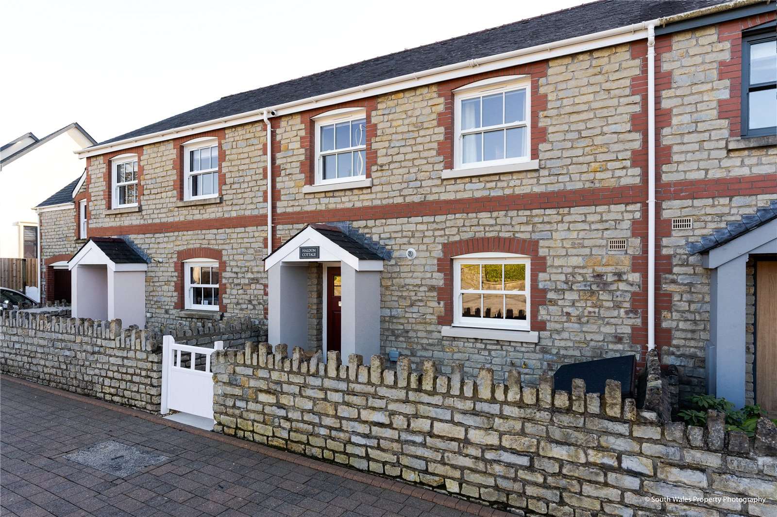 Bonvilston, Cardiff, Vale of CF5 6TQ Property for sale