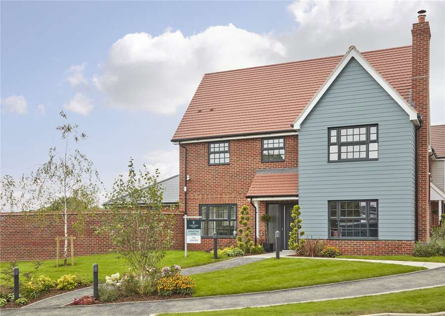 Woodside Place, Dry Street, Langdon Hills, Basildon, SS16 5NG Neue