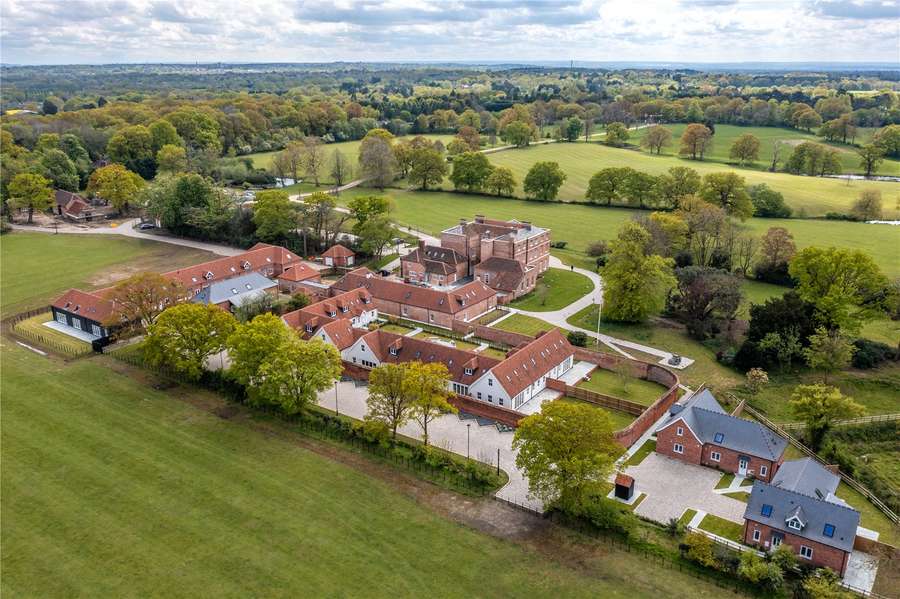 Brizes Park, Ongar Road, Kelvedon Hatch, Brentwood, CM14 5TB New