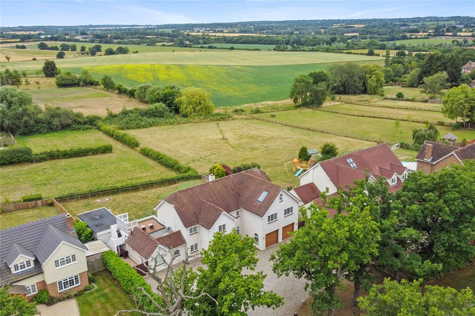 East Hanningfield Road, Sandon, Chelmsford, Essex, CM2 7TQ Property