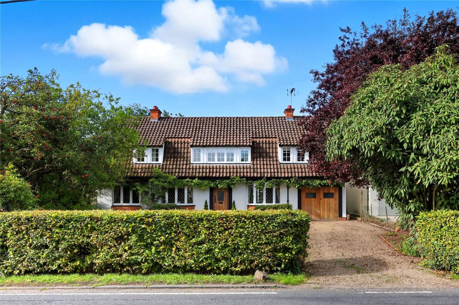 Chelmsford Road, Felsted, Dunmow, Essex, CM6 3ET | Property for sale | Savills