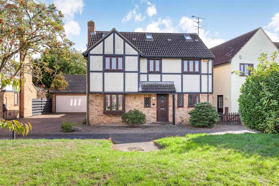 Larch Walk, Hatfield Peverel, Chelmsford, Essex, CM3 2SF Property for sale Savills