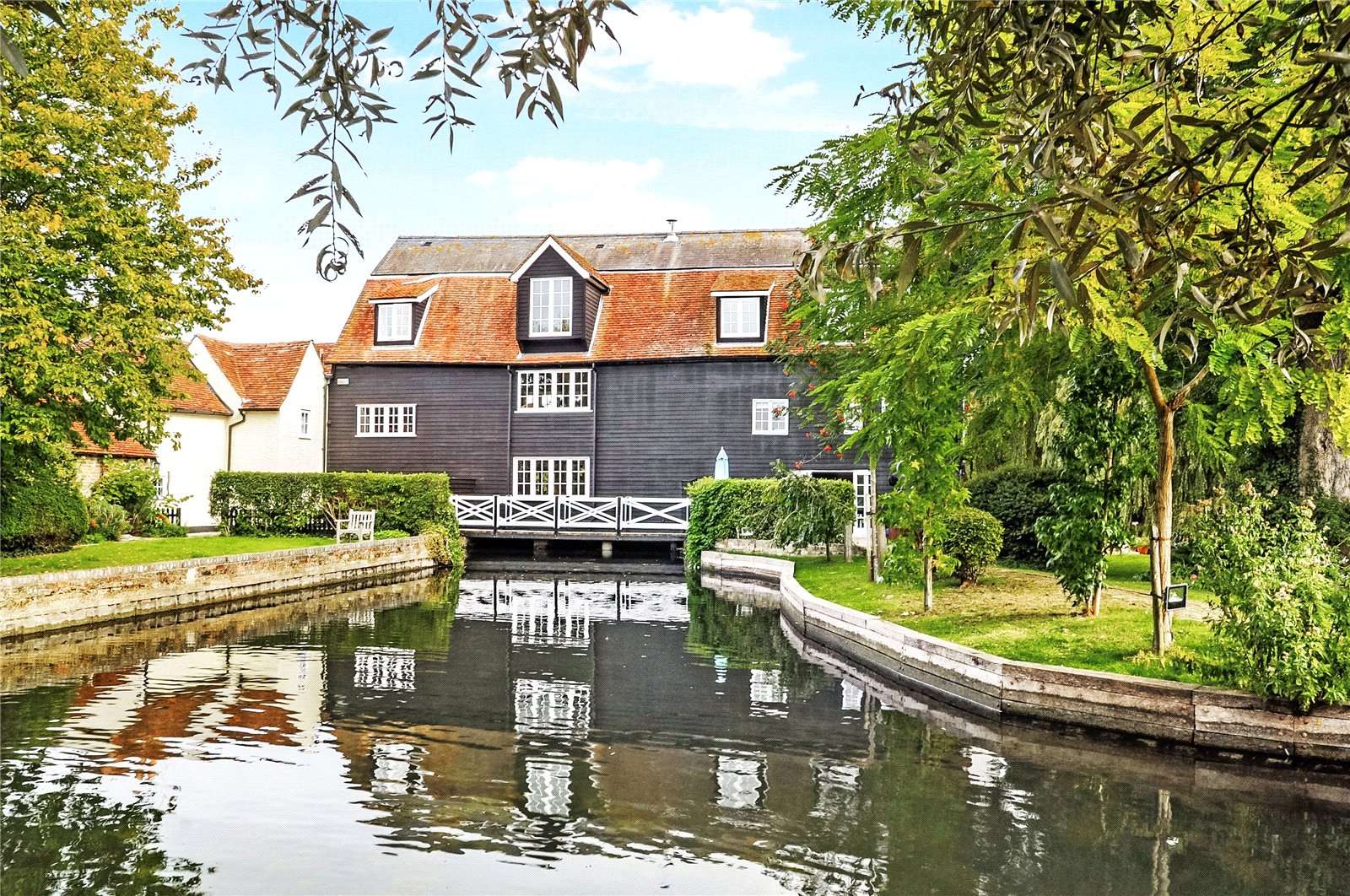 Mill Vue Road, Chelmsford, Essex, CM2 6NL | Property for sale | Savills