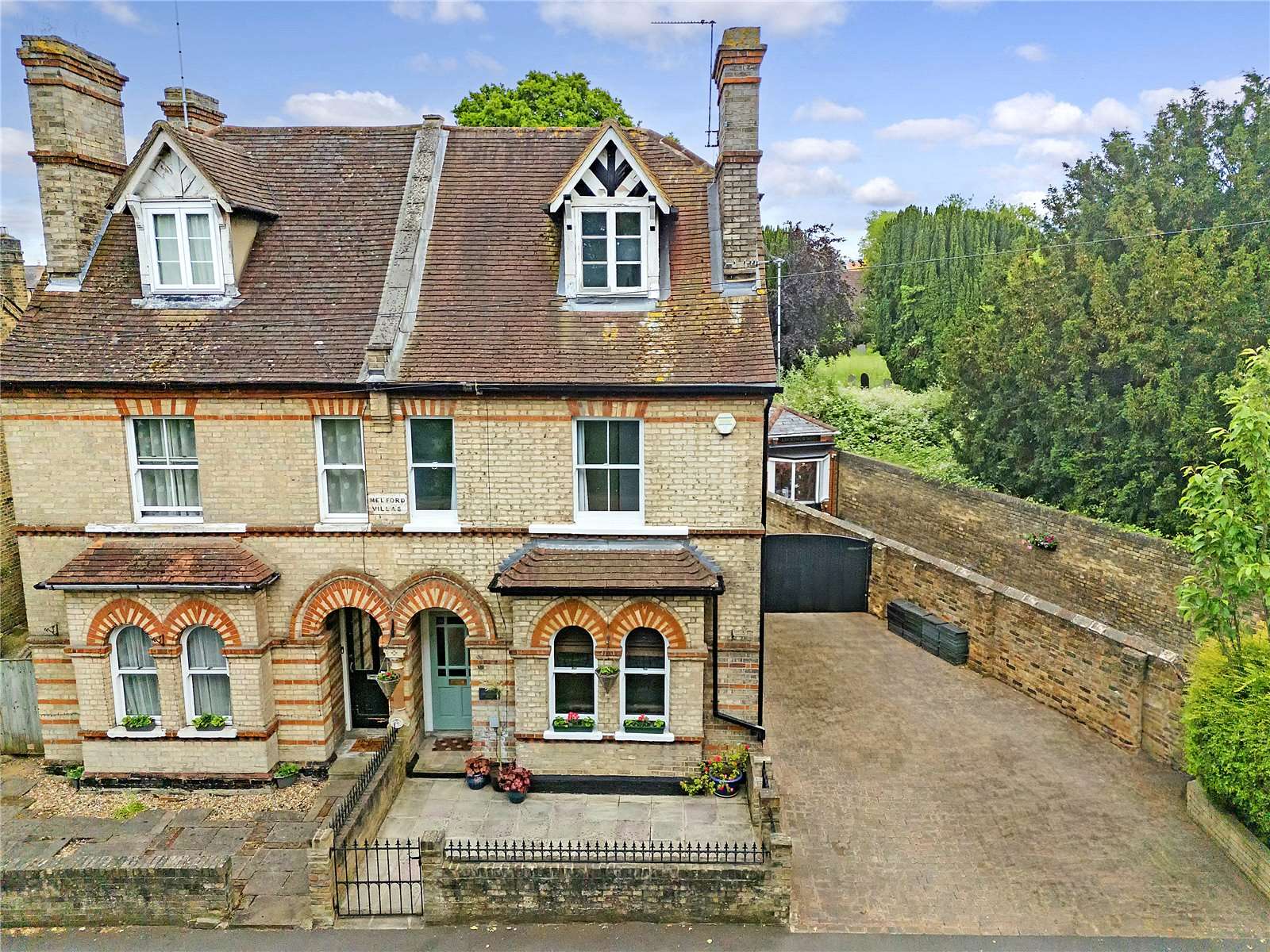 New London Road, Chelmsford, Essex, CM2 0AE | Property for sale | Savills