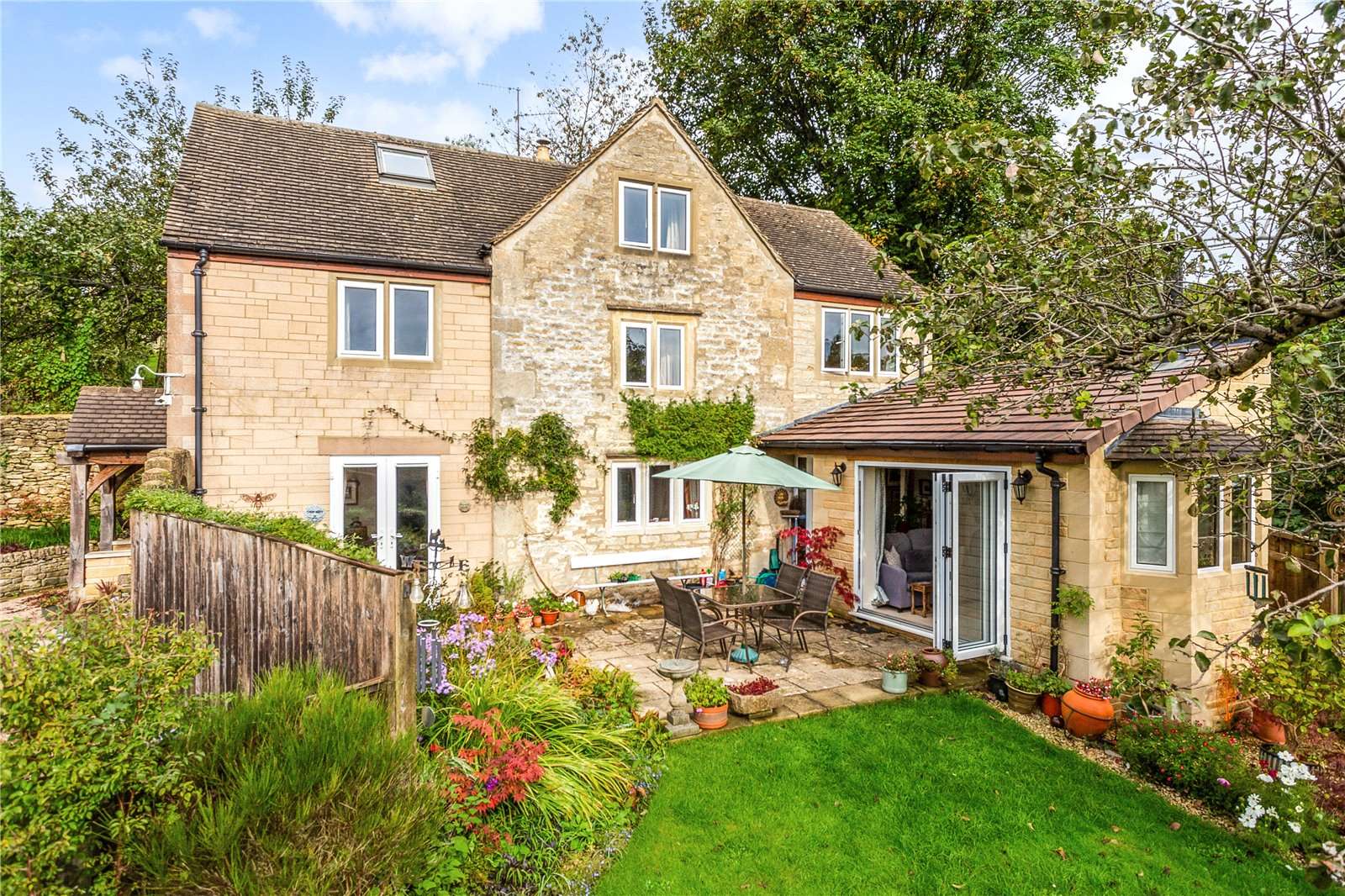 Coppice Hill, Chalford, Stroud, Gloucestershire, GL6 8DZ | Property for