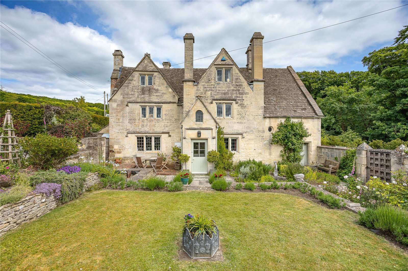 Savills Painswick, Stroud, Gloucestershire, GL6 6RE Properties for sale