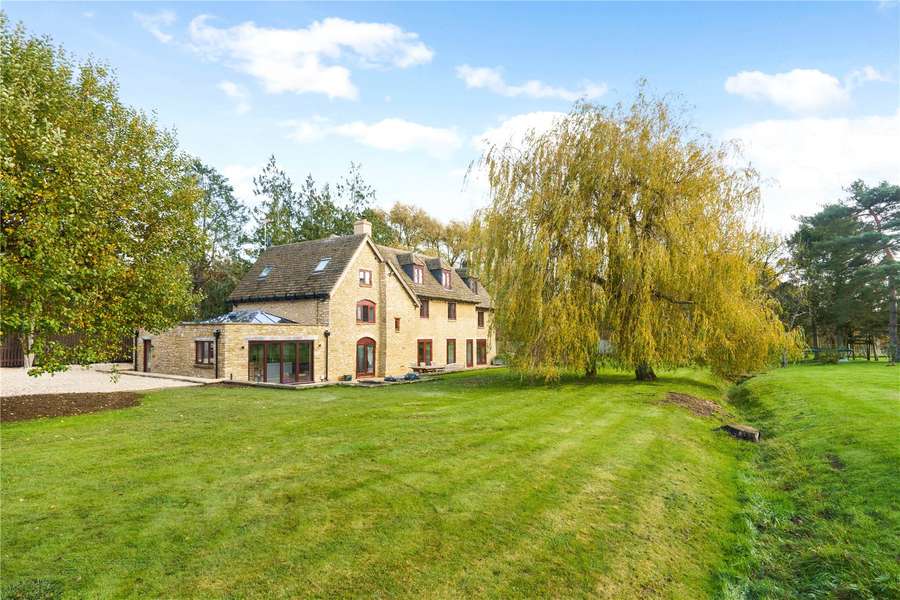 Sawyers Hill, Malmesbury, Wiltshire, SN16 9QL Property for