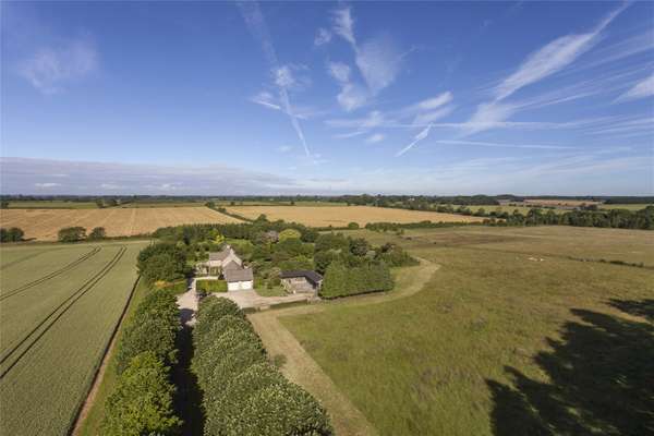 Chipping Campden Period Cottage with Secluded Gardens 7