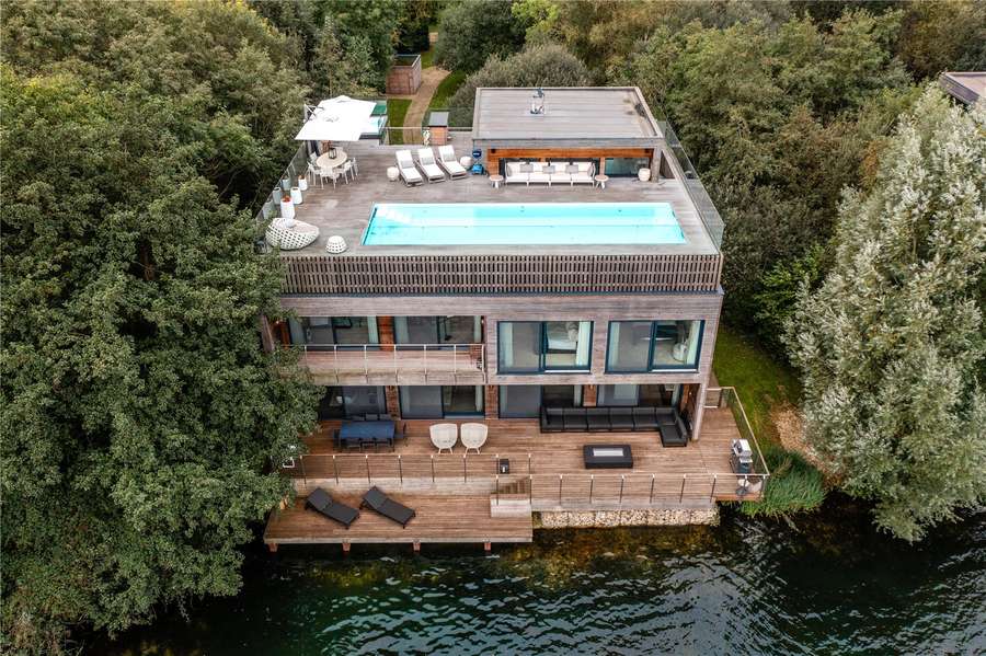 Bowmoor Edge, Coln Waters, Lechlade, Gloucestershire, GL7 3FH