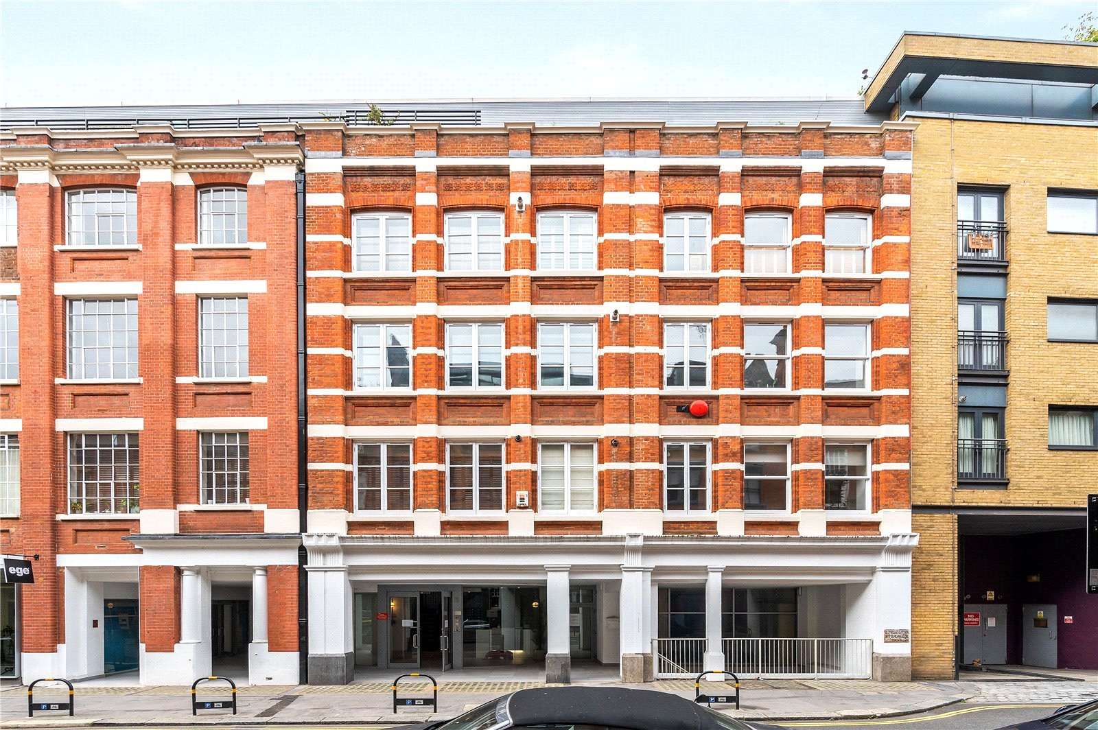Dickens Court, 1316 Britton Street, London, EC1M 5SX Bất động sản để
