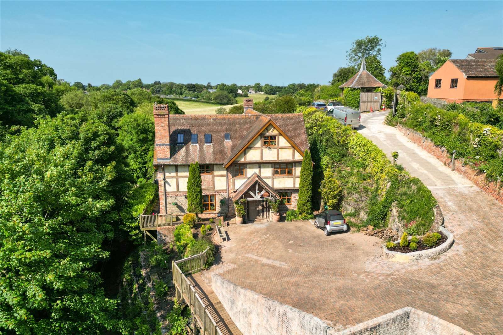 Frome Glen, Winterbourne Down, South Gloucestershire, BS36 1BU