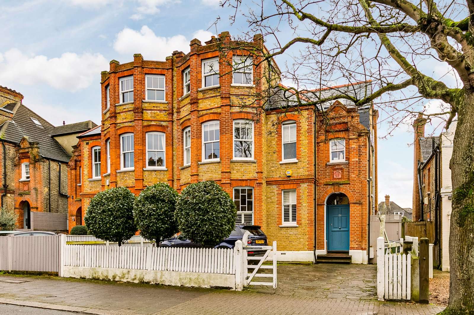 Savills Telford Avenue, London, SW2 4XF Property for sale