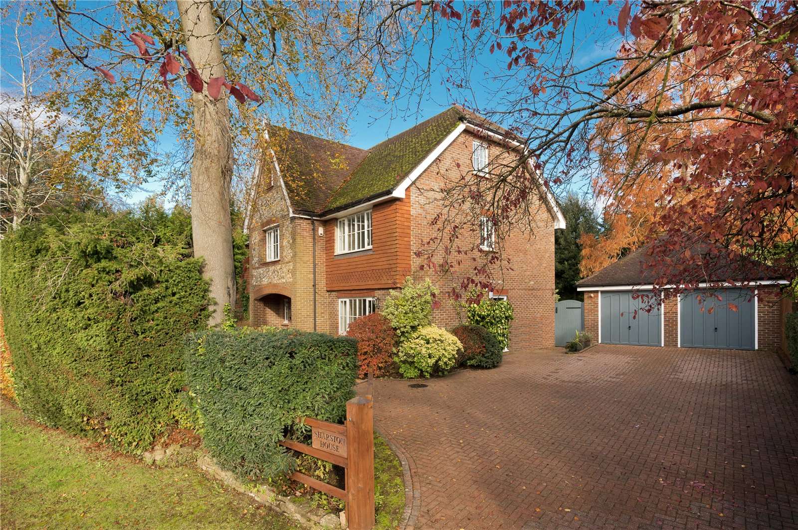 Fortyfoot Road, Leatherhead, Surrey, KT22 8RN Property to rent Savills