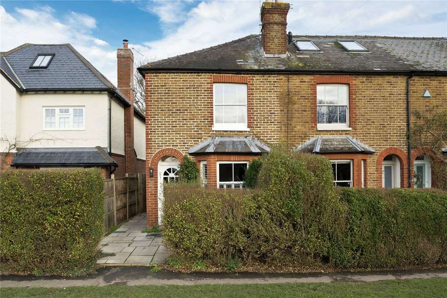 Tilt Road, Cobham, Surrey, KT11 3EZ Property to rent Savills