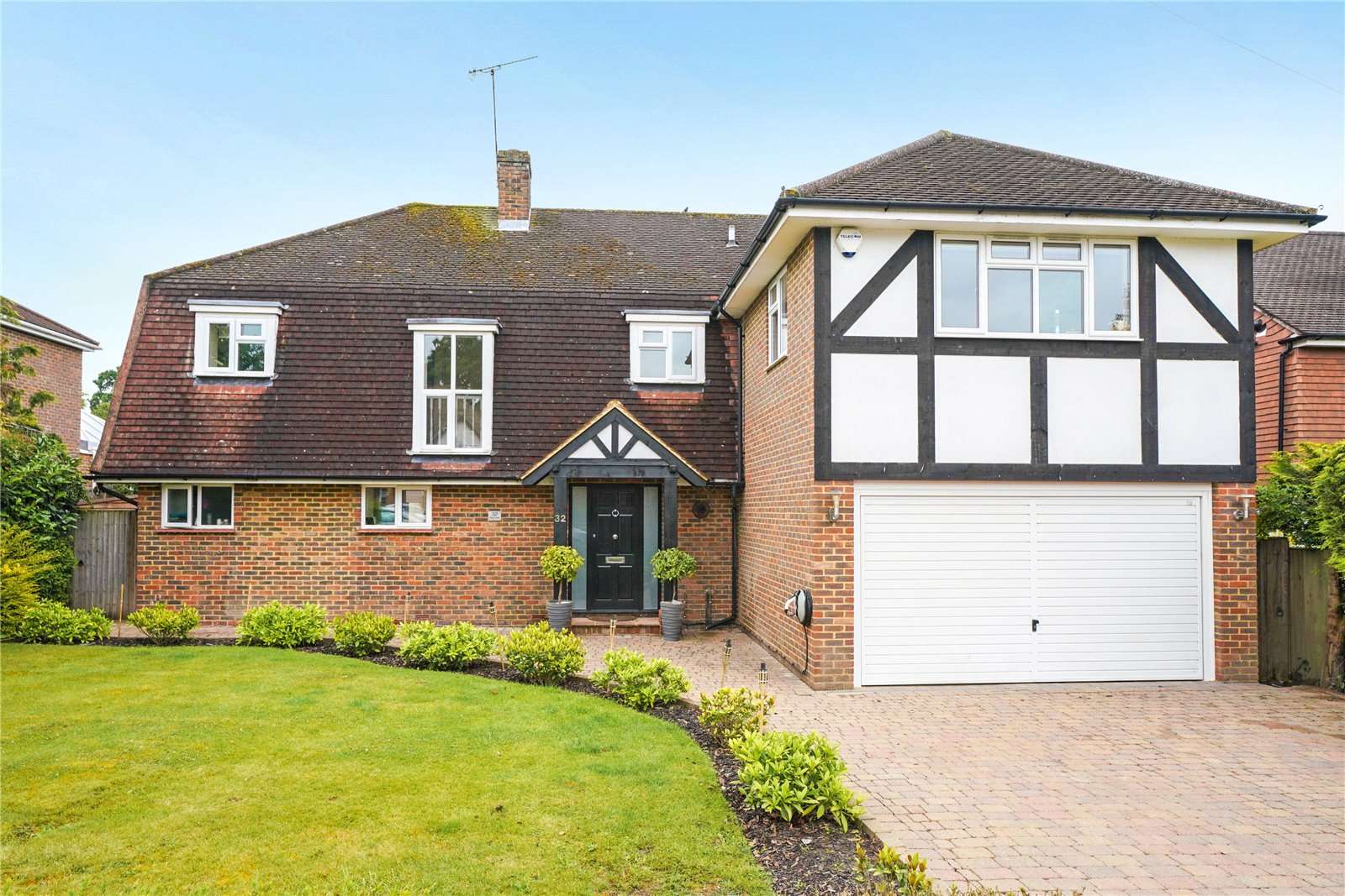 Savills Charlwood Drive, Oxshott, Surrey, KT22 0HD Property for sale