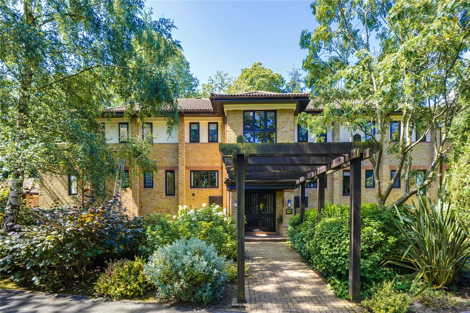 Beech Court, The Warren, Oxshott, Leatherhead, KT22 0SB Property for