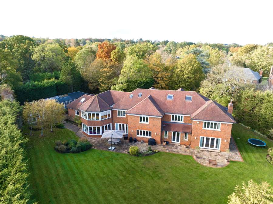 Fairoak Lane, Oxshott, Surrey, KT22 0TW Property for sale Savills