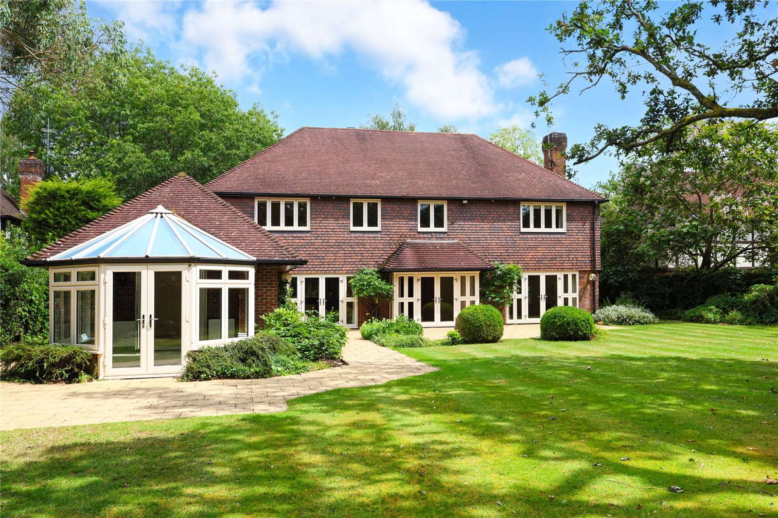 Queensgate, Fairmile Lane, Cobham, Surrey, KT11 2TG Property for sale