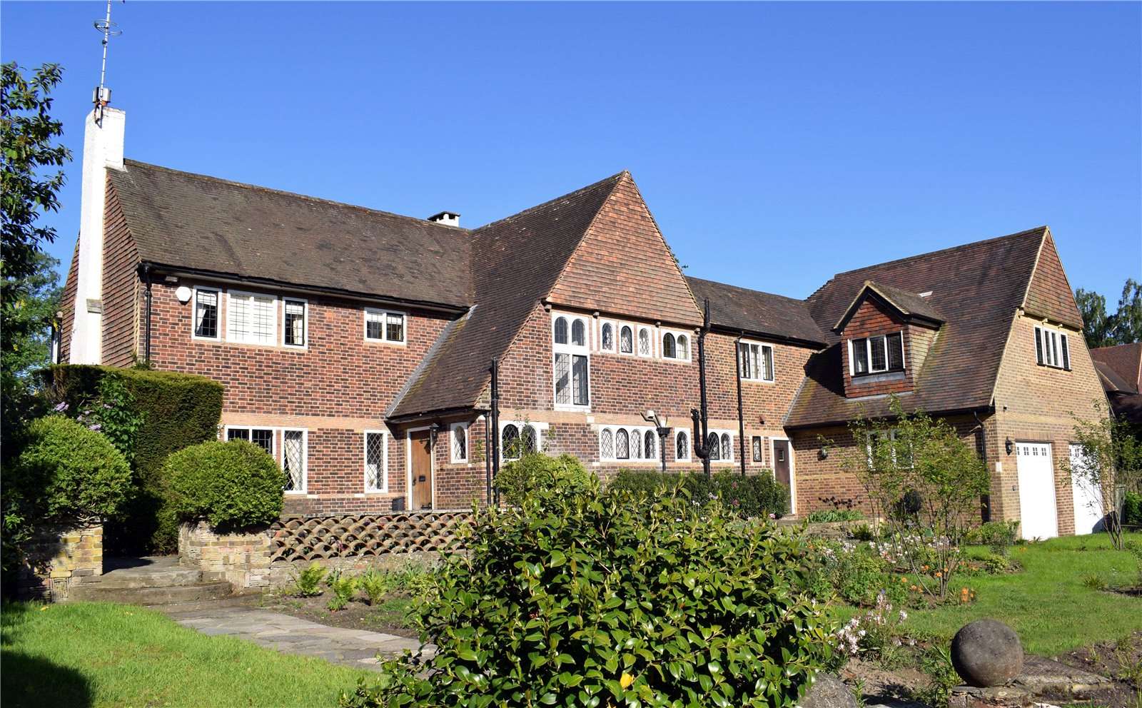 Sandy Way, Cobham, Surrey, KT11 2EY Property for sale Savills