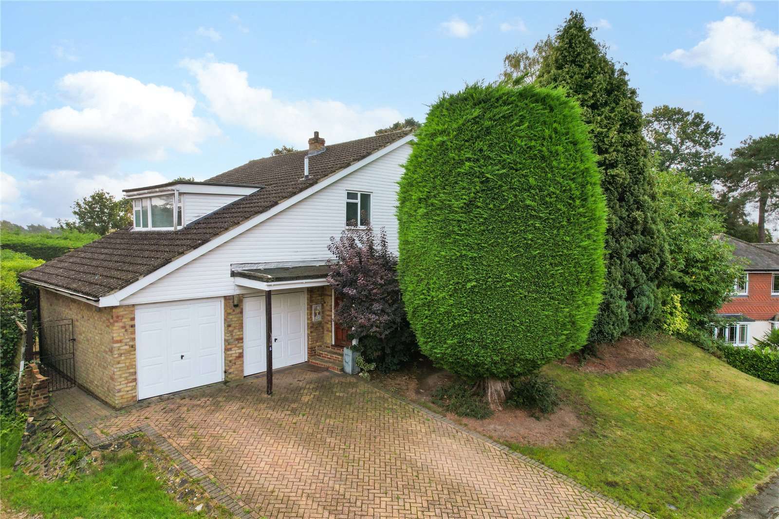 Sandroyd Way, Cobham, Surrey, KT11 2PS Property for sale Savills