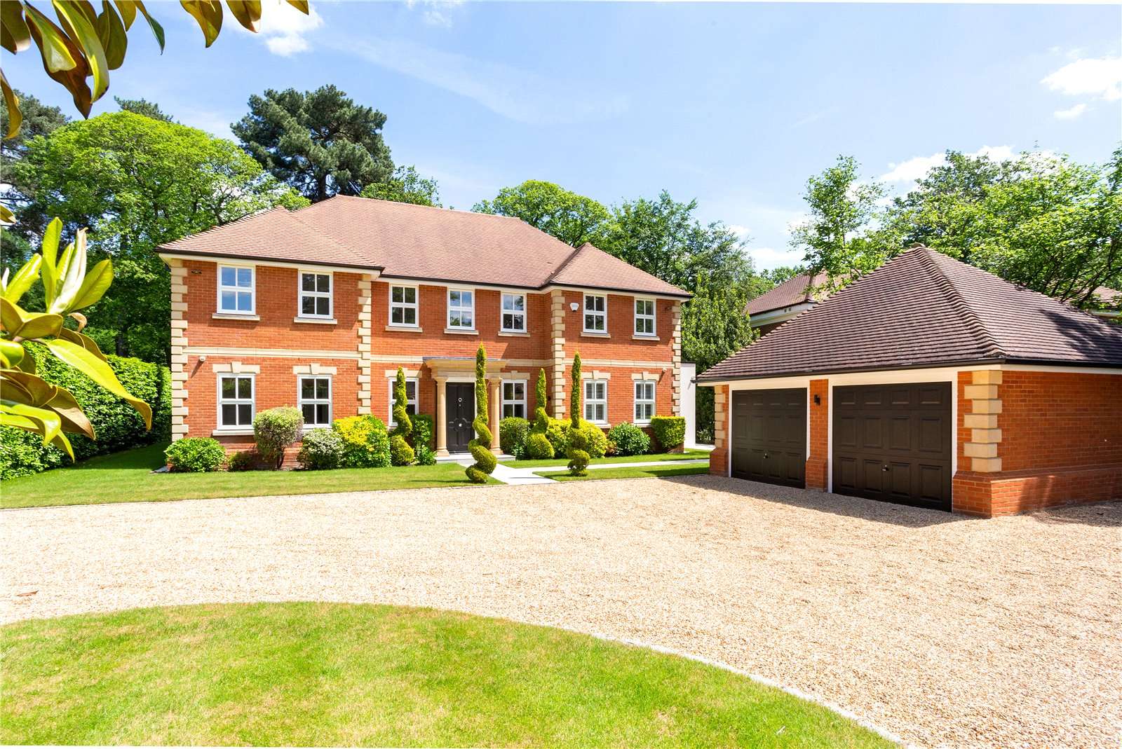 Woodside Road, Cobham, Surrey, KT11 2QR Vlastnictví na prodej Savills