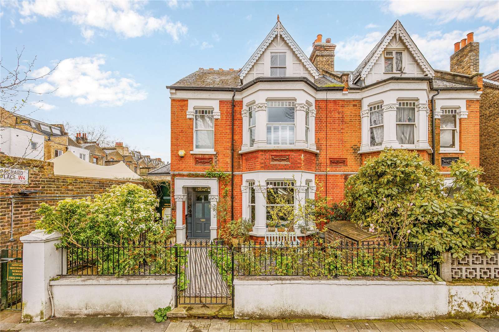 Thornton Avenue, London, W4 1QE Property to rent Savills