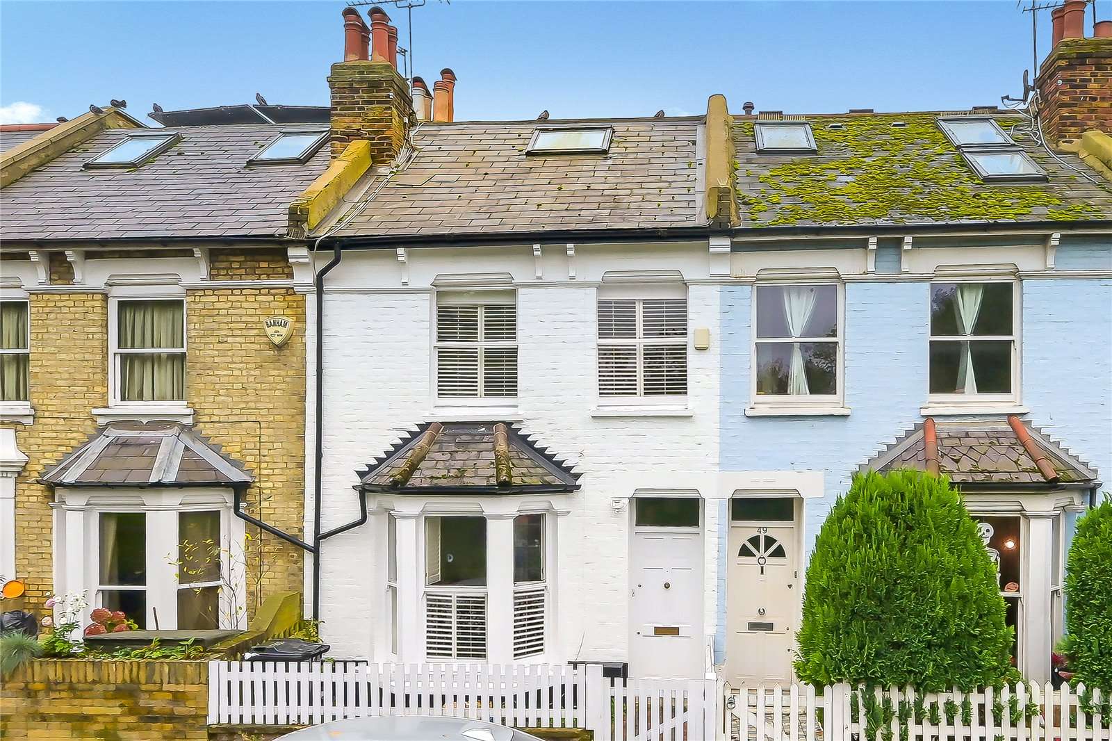 Three bedroom houses for sale in W4, England | Savills