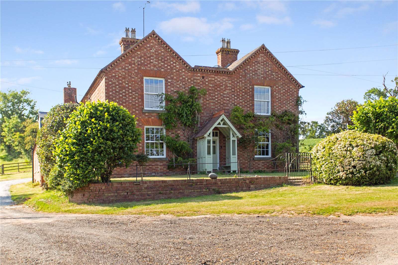 Lower Apperley, Gloucester, Gloucestershire, GL19 4DY คุณสมบัติ ให้