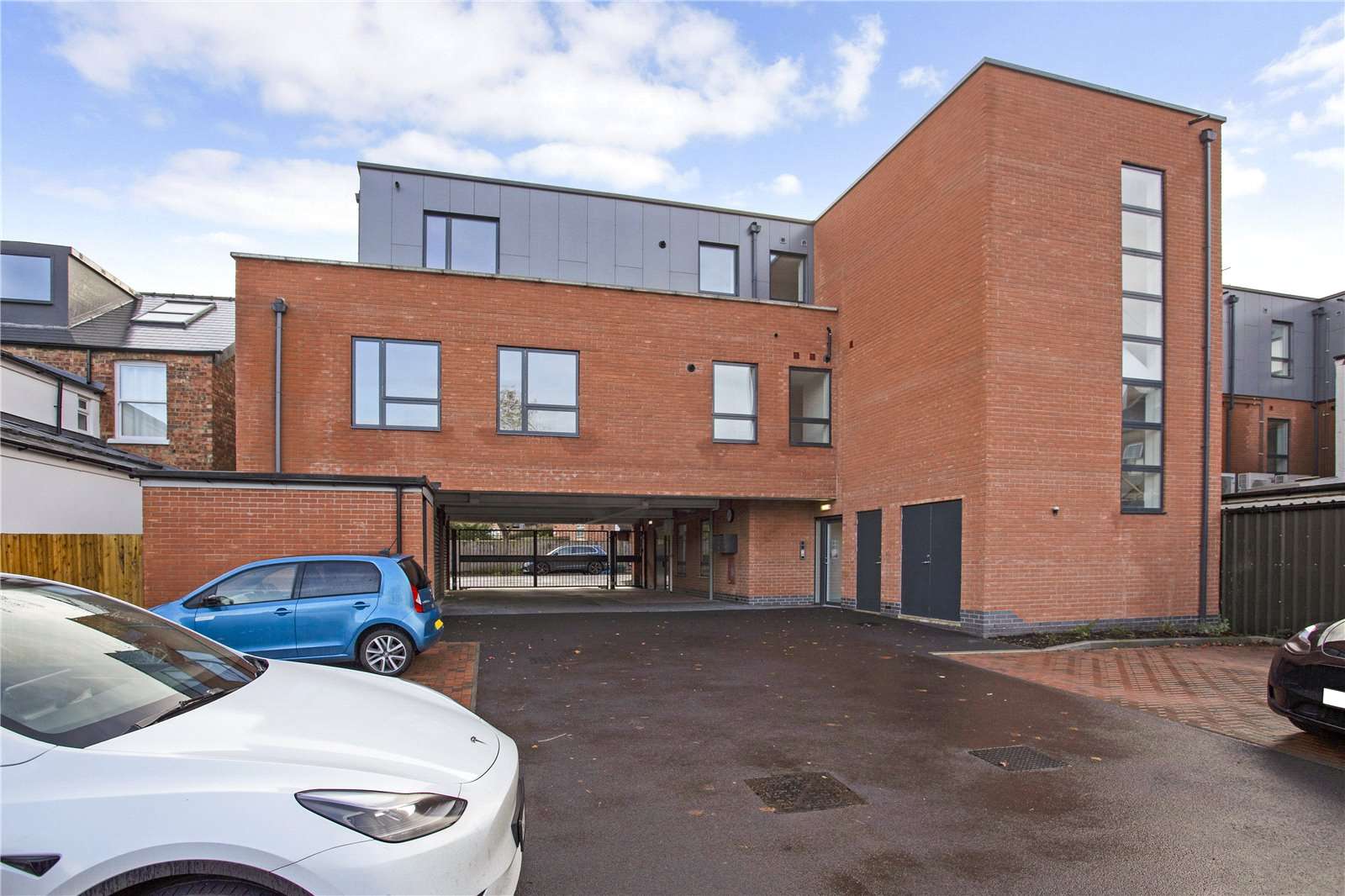 Bath Road, Cheltenham, Gloucestershire, GL53 7NB New homes to rent Savills