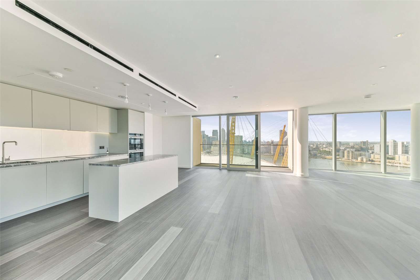 View of Penthouses to rent in Canary Wharf, London | Savills