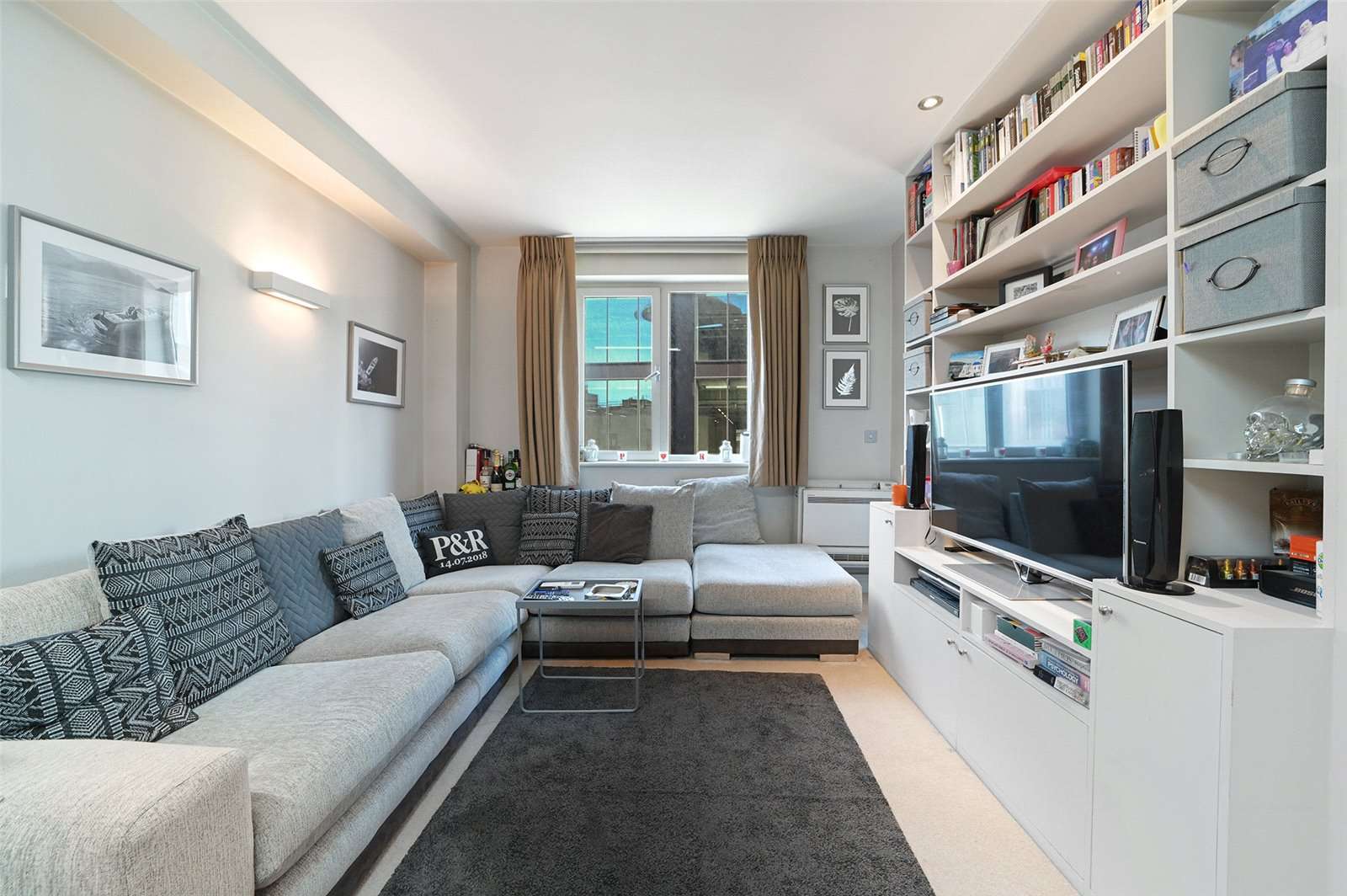 Londinium Tower 87 Mansell Street London E1 8ap Property For Sale Savills