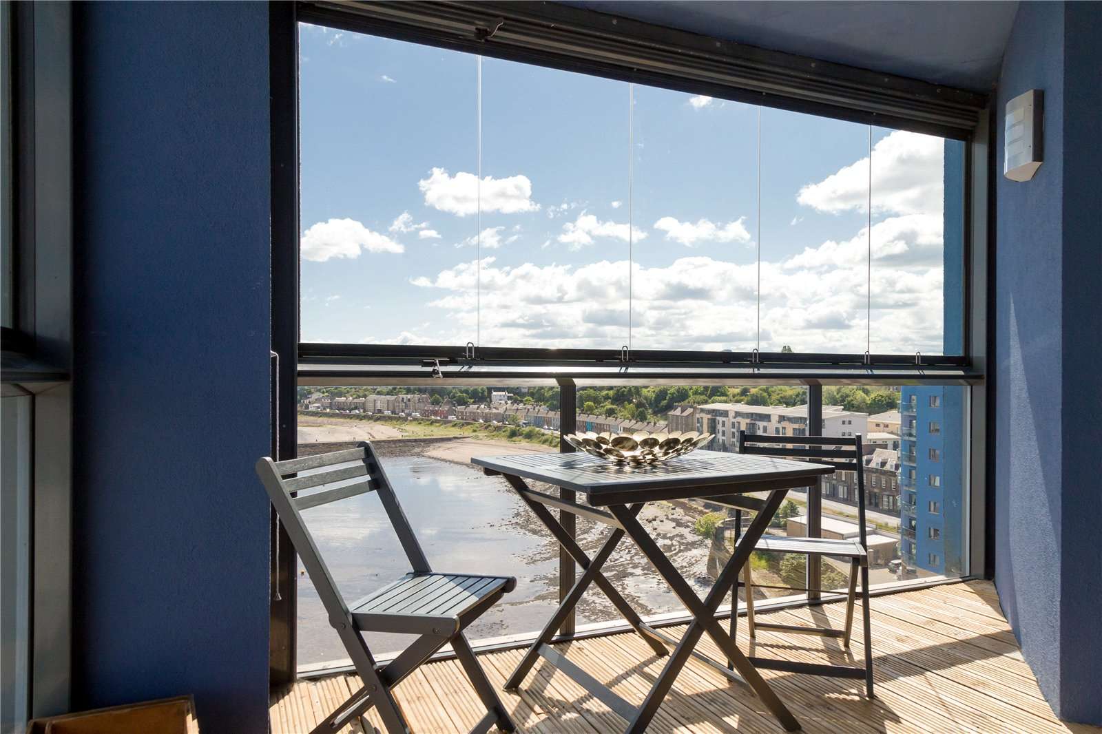 Lochinvar Drive, Edinburgh, EH5 1GJ Property to rent Savills