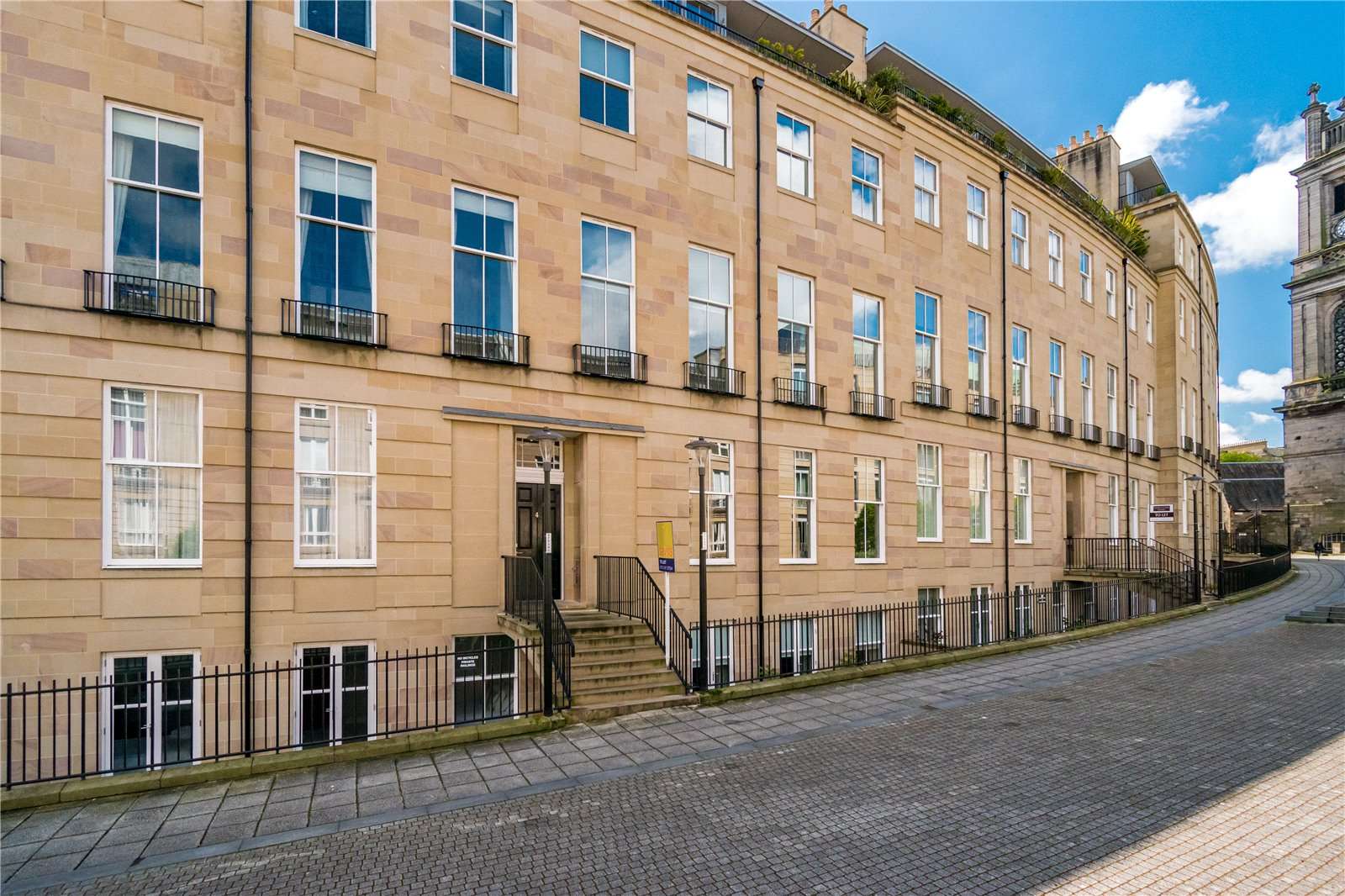 St. Vincent Place, Edinburgh, Midlothian, EH3 5BQ Property to rent
