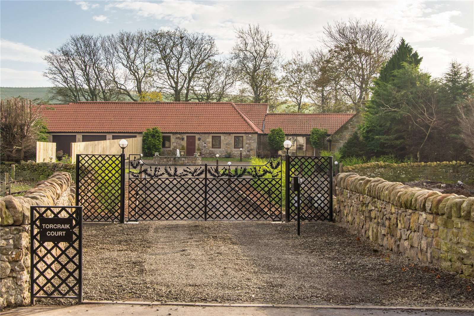 Torcraik Court, North Middleton, Gorebridge, Midlothian, EH23 4QX คุณสมบัติ รอขาย Savills