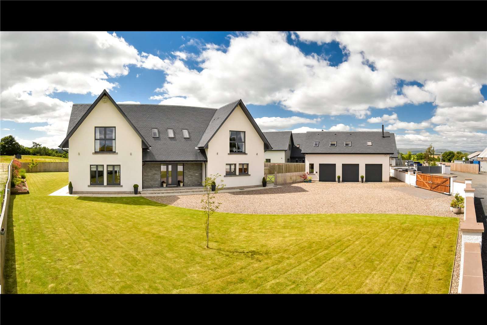 Savills The Paddock, Broadfold, Auchterarder, Perthshire, PH3 1DR 新屋销售