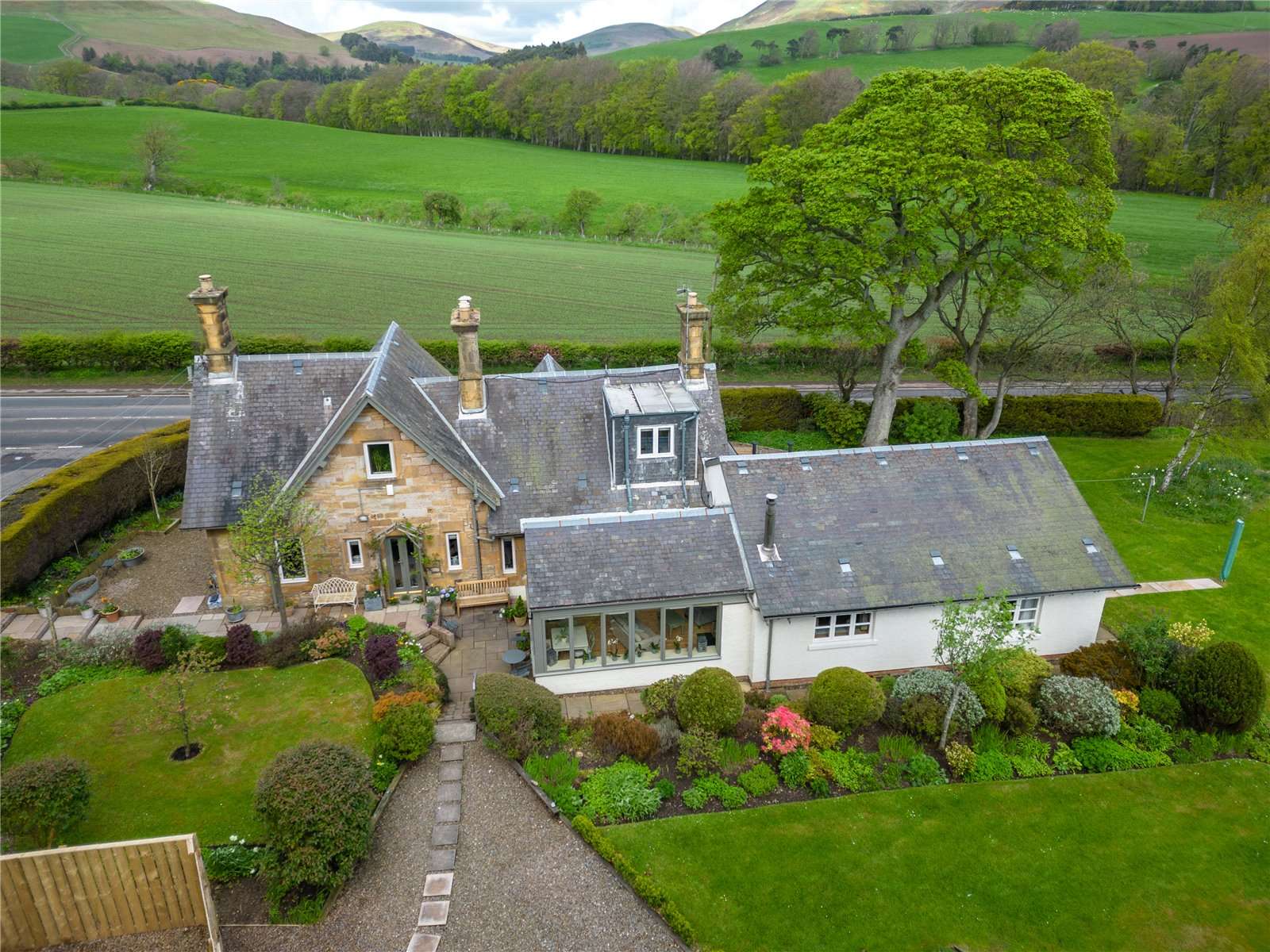 House O'Muir Cottage, Flotterstone, Penicuik, Midlothian, EH26 0PR